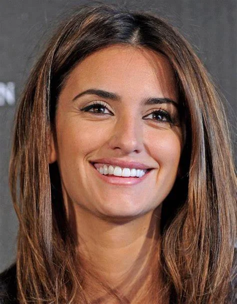 Penélope Cruz olive skin tone