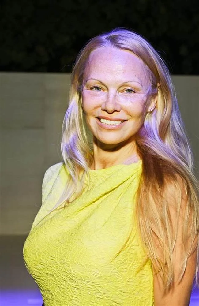Pamela Anderson Charity Galore without makeup