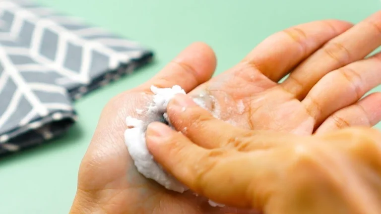 Unlock the tricks on how to get food coloring off skin.
